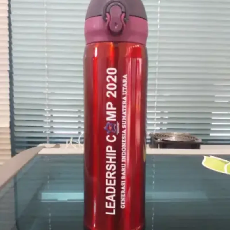 Niagara Tumbler with Red Button